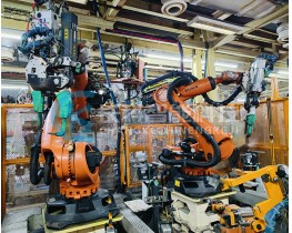 Car Factory Welding and Assembly Warehouse Card Robot KR120 KR180 KR210 Maintenance